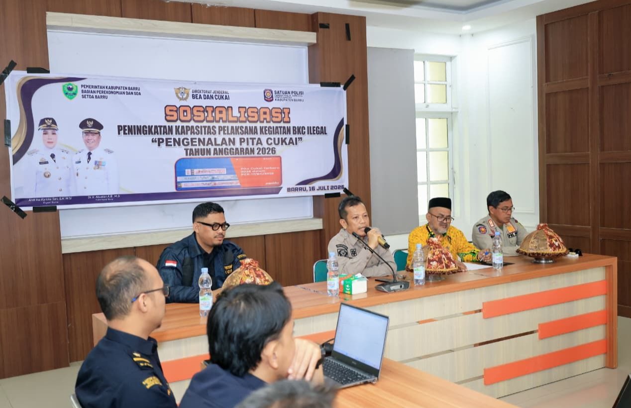 Gempur Rokok Ilegal, Sekda Barru Tekankan Pentingnya Identifikasi Pita Cukai Asli
