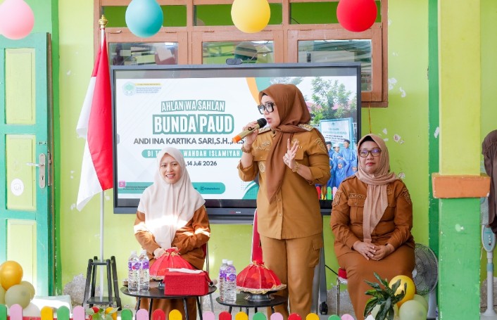 Tinjau MPLS TK Wahdah, Bupati Barru: Didik Anak dengan Cinta