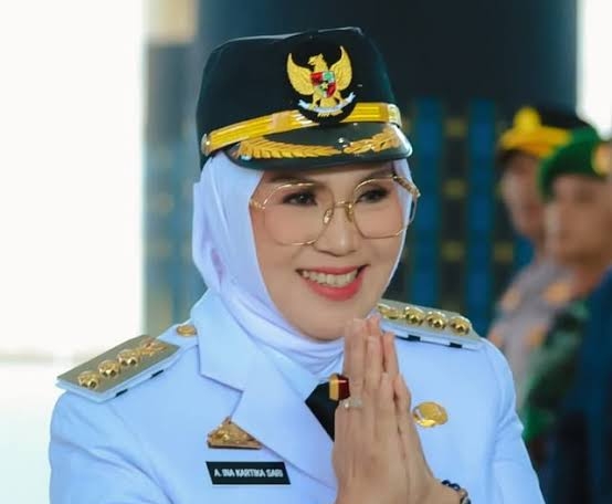Perkuat Peran Pengasuhan, Bupati Barru Instruksikan Gerakan Ayah Mengantar Anak ke Sekolah