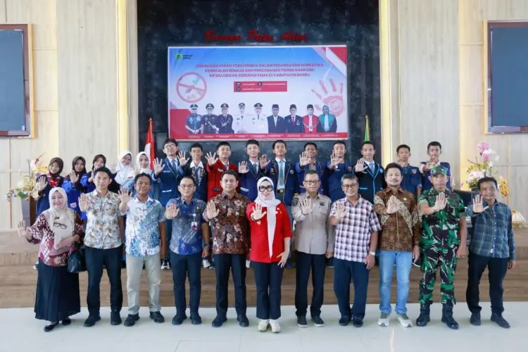 Cetak Generasi Emas, Bupati Barru Minta Pelajar Jauhi Narkoba