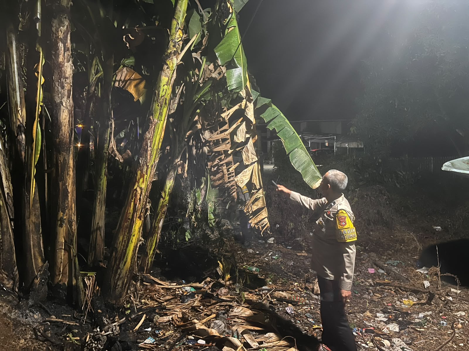 Polsek Tanete Rilau Minta Warga Hentikan Bakar Sampah Sembarangan