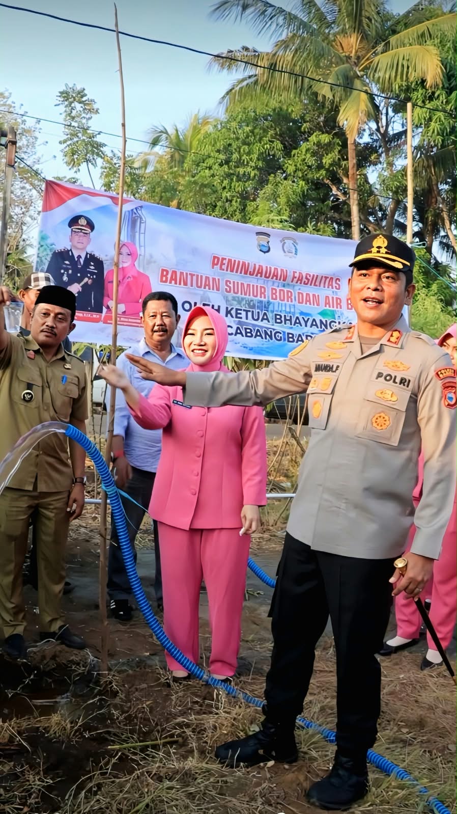 Warga Lipukasi Bebas Krisis Air Bersih Berkat Bantuan Sumur Bor Bhayangkari Barru