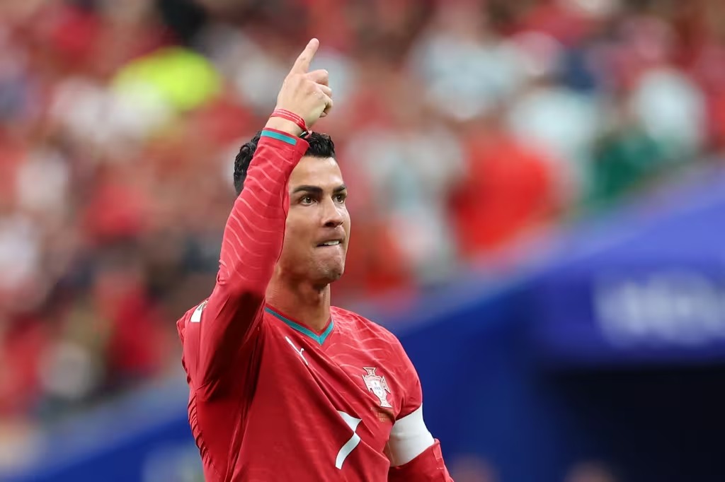Menolak Kalah Panggung: Ronaldo Cetak Rekor 6 Zaman Piala Dunia yang Mustahil Disalip Messi