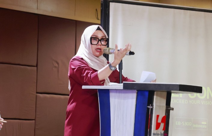 Bupati Andi Ina Gembleng 11 Kades Rancang Masa Depan Barru