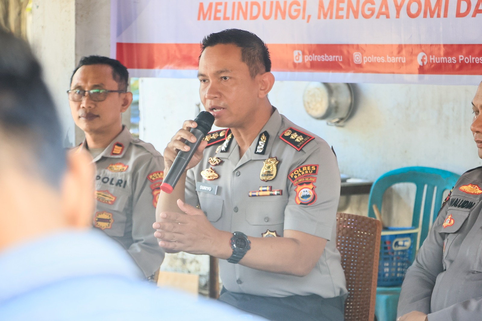 Temui Warga Tanpa Sekat, Kapolres Barru Serap Aspirasi Sopir Angkutan dan Ojek